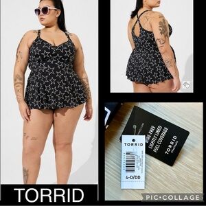 NWT Torrid Wirefree Starry print Racerback Tankini